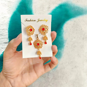 Modern Design 1 Carat Gold Plated Crystal Pendant Set